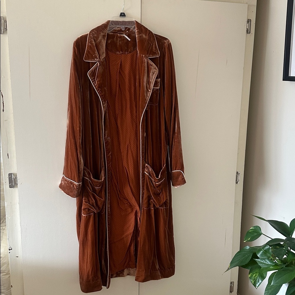 Free People - Picture 2 of 4
